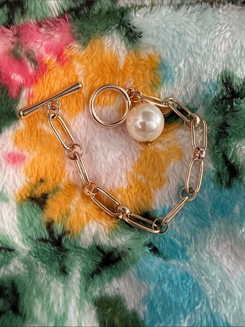 crown & ivy Gold Link Bracelet with Pearl Charm